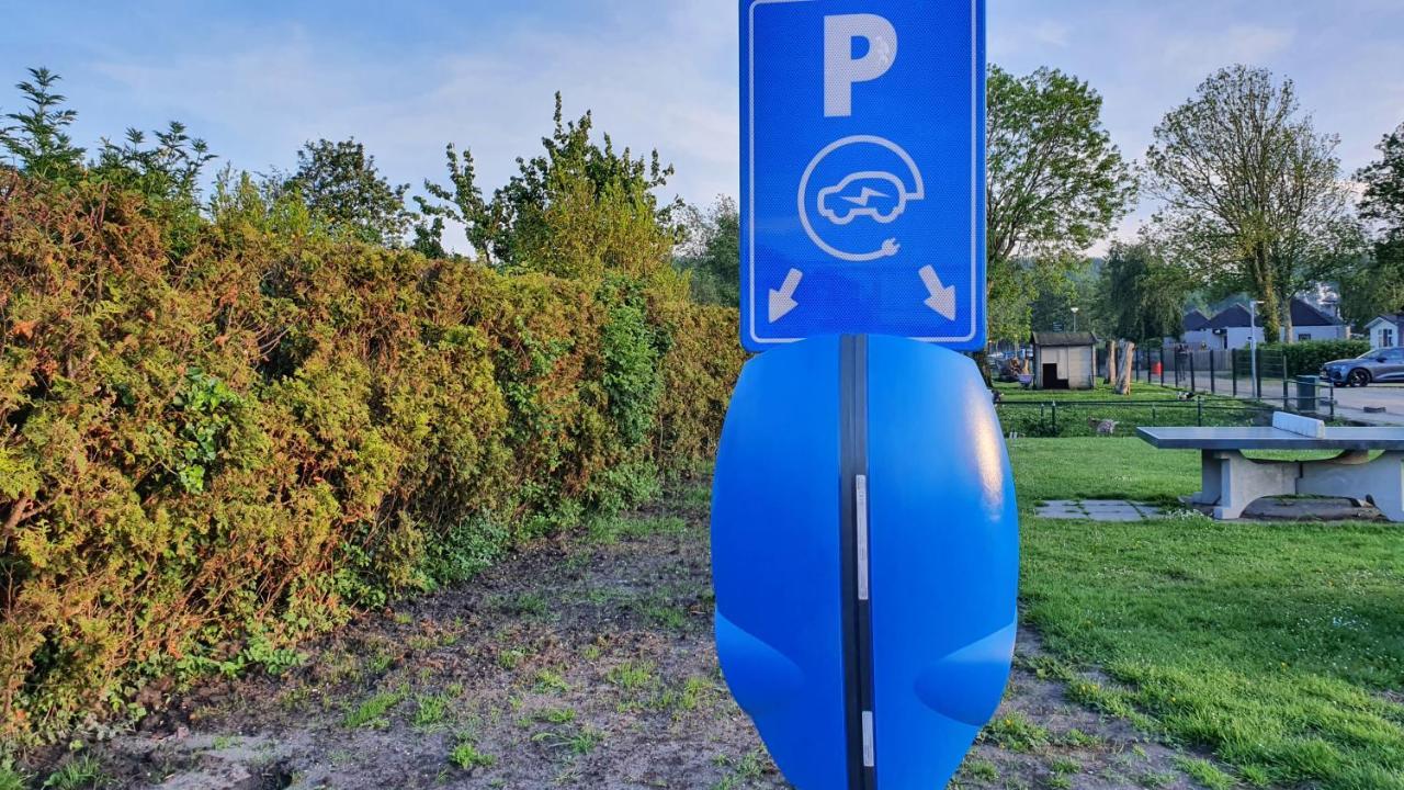 Luxe Zomerwoning Met Omheinde Tuin Voor Hond En Kinderen Dirkshorn Экстерьер фото