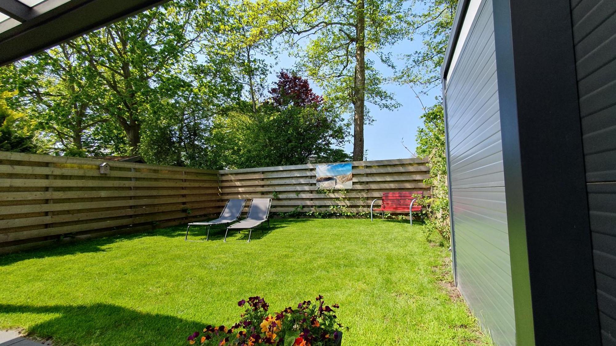 Luxe Zomerwoning Met Omheinde Tuin Voor Hond En Kinderen Dirkshorn Экстерьер фото