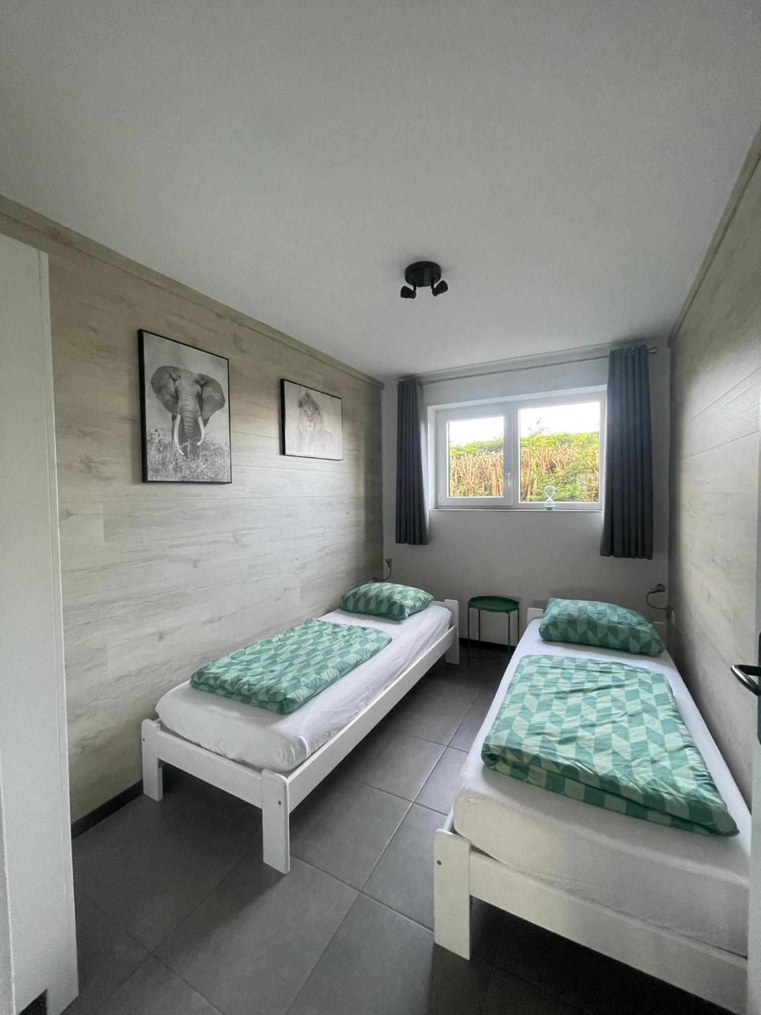 Luxe Zomerwoning Met Omheinde Tuin Voor Hond En Kinderen Dirkshorn Экстерьер фото